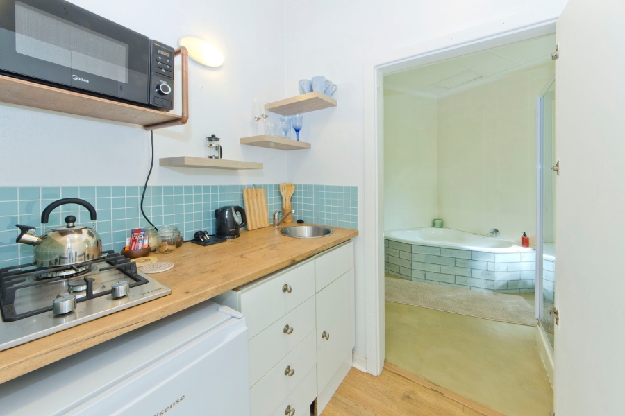 9 Bedroom Property for Sale in Leisure Isle Western Cape